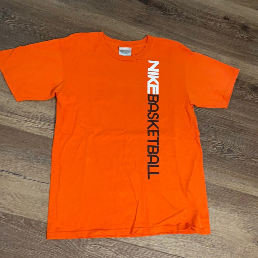 Boys Nike basketball tee